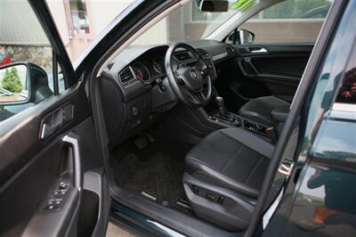 2018 Volkswagen Tiguan 2.0T SE 4Motion   - Photo 8 - Strasburg, PA 17579