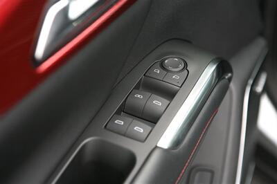 2024 Chevrolet Traverse Z71 AWD   - Photo 9 - Strasburg, PA 17579