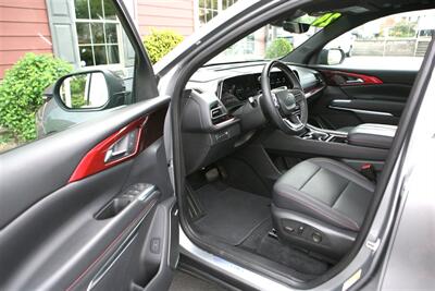 2024 Chevrolet Traverse Z71 AWD   - Photo 8 - Strasburg, PA 17579