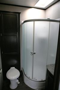 2019 Jayco Jay Flight Bungalow 40BHTS - Photo 28 - Strasburg, PA 17579