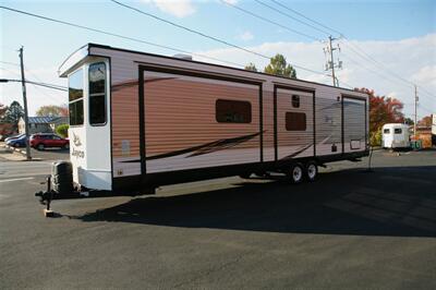 2019 Jayco Jay Flight Bungalow 40BHTS - Photo 2 - Strasburg, PA 17579