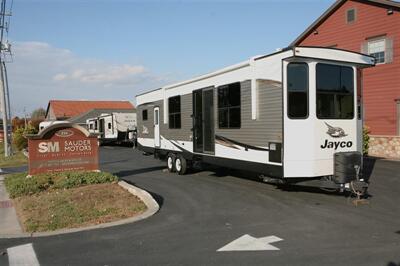 2019 Jayco Jay Flight Bungalow 40BHTS - Photo 1 - Strasburg, PA 17579