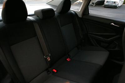 2021 Volkswagen Jetta S - Photo 15 - Strasburg, PA 17579