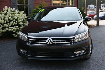 2018 Volkswagen Passat 2.0T SE   - Photo 2 - Strasburg, PA 17579