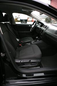 2015 Volkswagen Jetta S w/tech   - Photo 15 - Strasburg, PA 17579