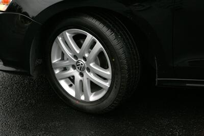 2015 Volkswagen Jetta S w/tech   - Photo 3 - Strasburg, PA 17579