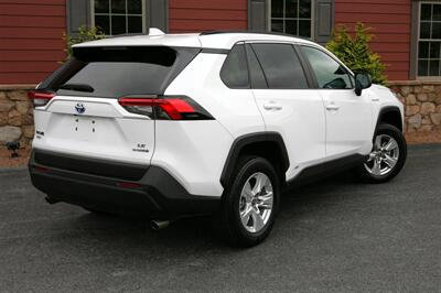 2021 Toyota RAV4 Hybrid LE   - Photo 5 - Strasburg, PA 17579