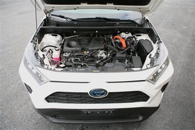 2021 Toyota RAV4 Hybrid LE   - Photo 7 - Strasburg, PA 17579