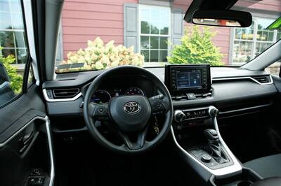 2021 Toyota RAV4 Hybrid LE   - Photo 10 - Strasburg, PA 17579
