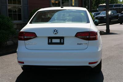 2017 Volkswagen Jetta 1.4T SE 5-Speed Manual   - Photo 6 - Strasburg, PA 17579