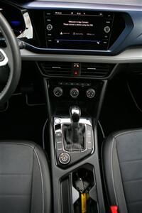 2023 Volkswagen Taos SE 4Motion   - Photo 20 - Strasburg, PA 17579
