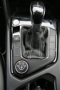 2023 Volkswagen Taos SE 4Motion   - Photo 23 - Strasburg, PA 17579