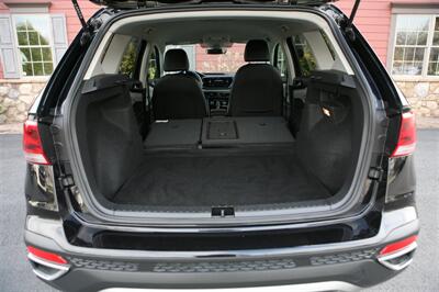 2023 Volkswagen Taos SE 4Motion   - Photo 15 - Strasburg, PA 17579
