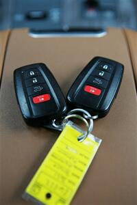 2021 Toyota Highlander Hybrid Platinum AWD - Photo 28 - Strasburg, PA 17579