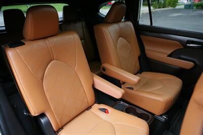 2021 Toyota Highlander Hybrid Platinum AWD - Photo 20 - Strasburg, PA 17579