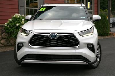 2021 Toyota Highlander Hybrid Platinum AWD - Photo 2 - Strasburg, PA 17579