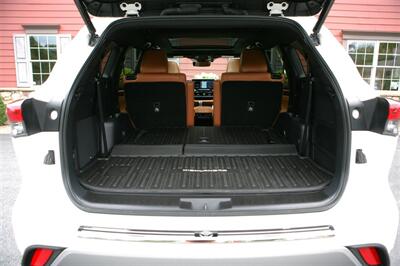 2021 Toyota Highlander Hybrid Platinum AWD - Photo 18 - Strasburg, PA 17579