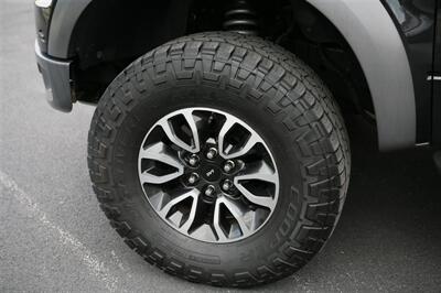 2014 Ford F-150 SVT Raptor   - Photo 3 - Strasburg, PA 17579