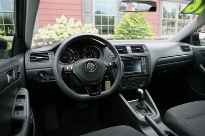 2016 Volkswagen Jetta 1.4T S   - Photo 11 - Strasburg, PA 17579
