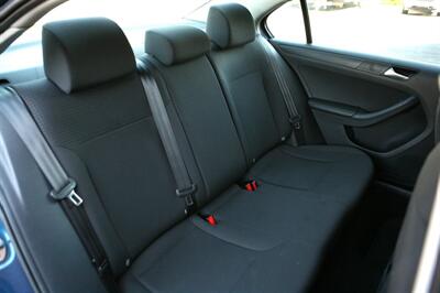 2015 Volkswagen Jetta S W/ Tech - Photo 14 - Strasburg, PA 17579