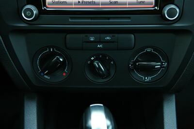2015 Volkswagen Jetta S W/ Tech - Photo 20 - Strasburg, PA 17579