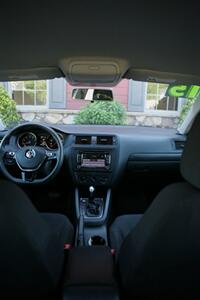 2015 Volkswagen Jetta S W/ Tech - Photo 16 - Strasburg, PA 17579