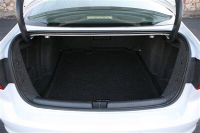 2017 Volkswagen Jetta 2.0T GLI 6-Speed Manual - Photo 15 - Strasburg, PA 17579