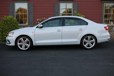 2017 Volkswagen Jetta 2.0T GLI 6-Speed Manual - Photo 4 - Strasburg, PA 17579
