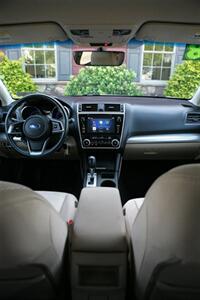2018 Subaru Outback 2.5i Premium AWD   - Photo 18 - Strasburg, PA 17579