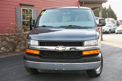 2016 Chevrolet Express 3500 LT Passenger   - Photo 2 - Strasburg, PA 17579