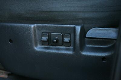 2004 Jeep Grand Cherokee Laredo - Photo 10 - Strasburg, PA 17579