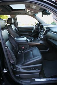 2017 Chevrolet Suburban LT - Photo 25 - Strasburg, PA 17579
