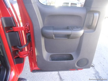 2011 GMC Sierra 2500 SLE Extended Cab 4x4   - Photo 28 - Castle Rock, CO 80104
