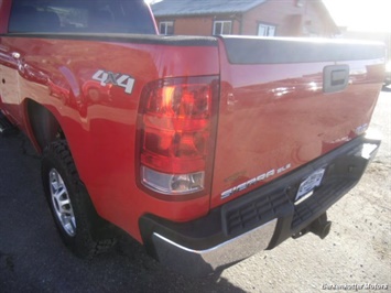 2011 GMC Sierra 2500 SLE Extended Cab 4x4   - Photo 10 - Castle Rock, CO 80104