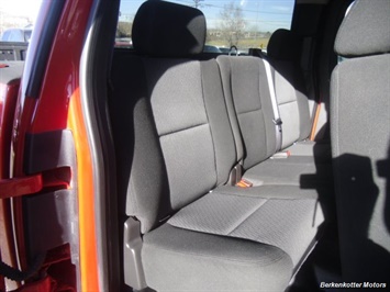 2011 GMC Sierra 2500 SLE Extended Cab 4x4   - Photo 32 - Castle Rock, CO 80104
