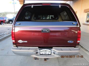 2003 Ford F-250 Super Duty Lariat Crew Cab 4x4   - Photo 30 - Brighton, CO 80603