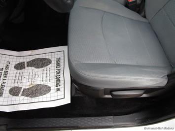 2013 RAM 1500 SLT Crew Cab 4x4 HEMI   - Photo 17 - Castle Rock, CO 80104