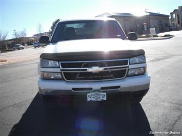 2006 Chevrolet Silverado 1500 LS   - Photo 2 - Brighton, CO 80603