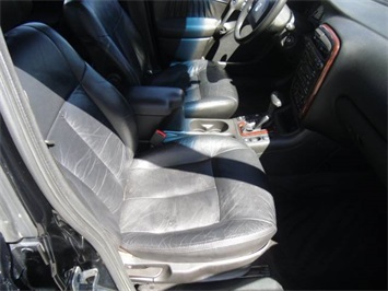 2002 Saturn L300   - Photo 36 - Castle Rock, CO 80104