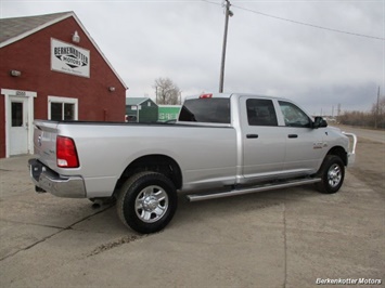 2015 RAM 3500 Tradesman Crew Cab 4x4   - Photo 12 - Brighton, CO 80603