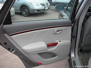 2006 Hyundai Azera SE   - Photo 17 - Castle Rock, CO 80104