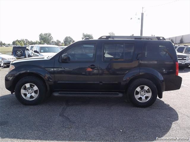 nissan pathfinder 2007 black