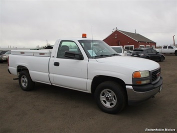 2001 GMC Sierra 1500 Regular Cab 4x4   - Photo 1 - Brighton, CO 80603