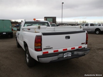 2001 GMC Sierra 1500 Regular Cab 4x4   - Photo 7 - Brighton, CO 80603