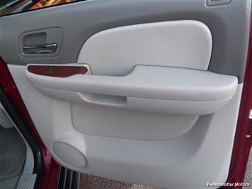 2009 GMC Yukon XL SLT 1500   - Photo 21 - Parker, CO 80134
