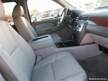 2009 GMC Yukon XL SLT 1500   - Photo 24 - Parker, CO 80134