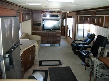 2009 Fleetwood PROVIDENCE   - Photo 7 - Castle Rock, CO 80104