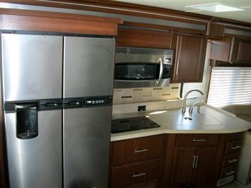 2009 Fleetwood PROVIDENCE   - Photo 9 - Castle Rock, CO 80104