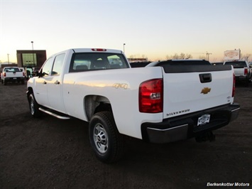 2014 Chevrolet Silverado 3500 Crew Cab 4x4   - Photo 6 - Brighton, CO 80603