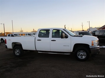 2014 Chevrolet Silverado 3500 Crew Cab 4x4   - Photo 10 - Brighton, CO 80603